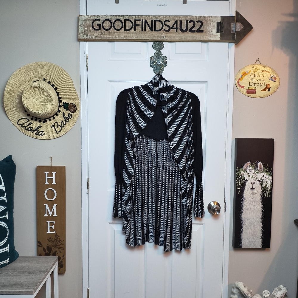 Outlander Open Front Geometric Witchy Cardigan Black White M whimsygoth